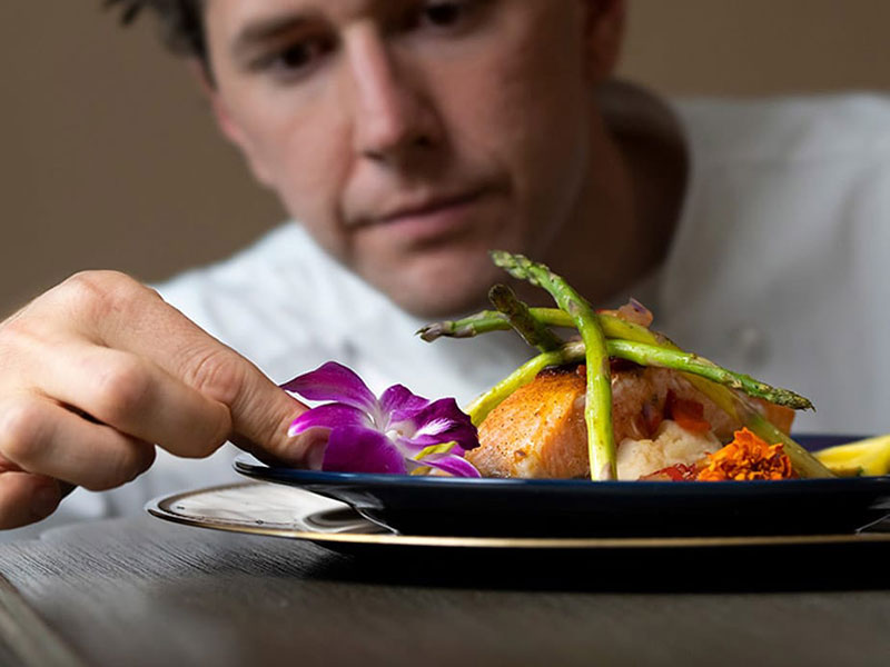 Dining plate with presentation from Chef.