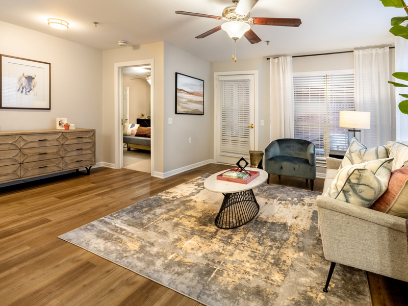 FWB-IL01-1400×900 Decorated living space with comfortable chairs and seating.