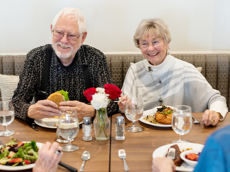 dining-couple-640x600 Senior couples enjoying a meal