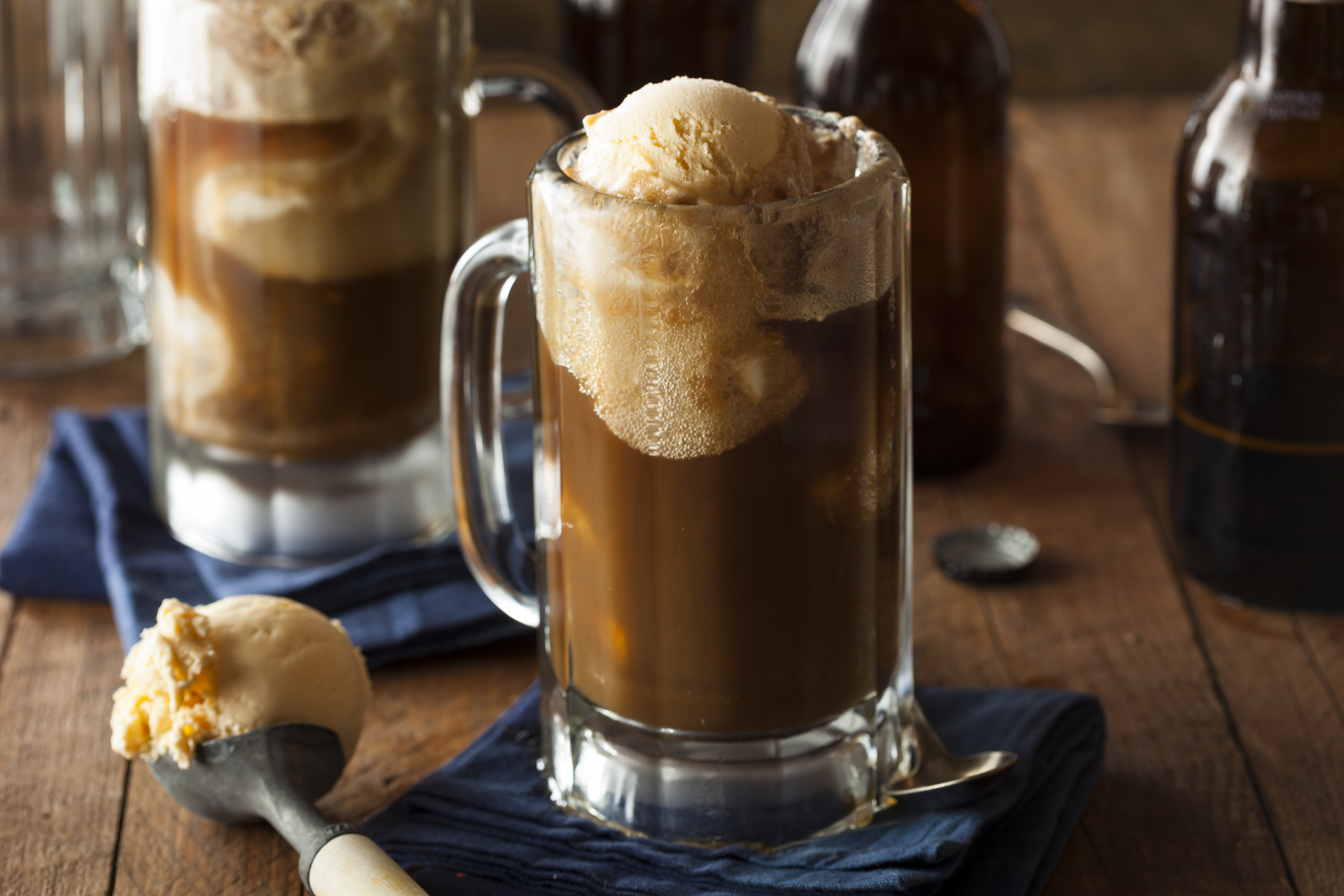 Refreshing Root Beer Float Refreshing Root Beer Float with Vanilla Ice Cream